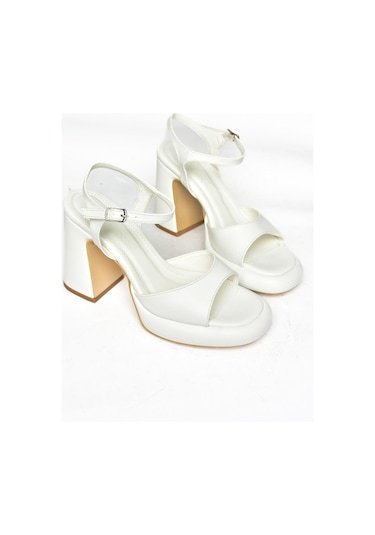 Fox Shoes S569012809 Beyaz Kalın Topuklu Kadın Ayakkabı Beyaz
