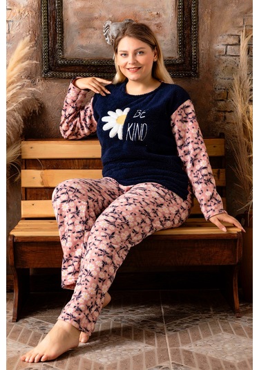 Nisanca Büyük Beden Peluş Polar Pijama Takımı- Kışlık Büyük Beden Kadın Pijama Lacivert