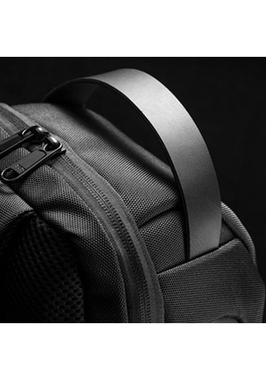 Pasifix 9530 Usb Sarj Portlu Ve Kilitli Omuz ve Göğüs Çantası