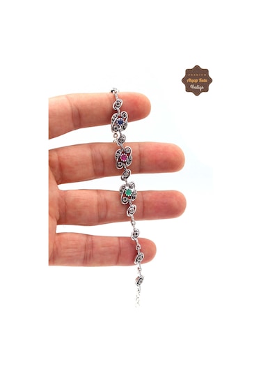 Sıra Taşlı Çiçek Model Markazit Kadın Gümüş Bileklik 201023819 Gümüş