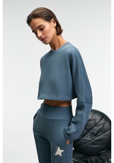 ANOUK Kadın Pamuklu Baskı Ve Patch Detaylı Bisiklet Yaka Crop Petrol Mavisi Sweatshirt