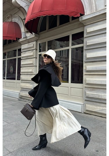 Siyah Livia Pelerin Detaylı Kaşe Kaban Siyah