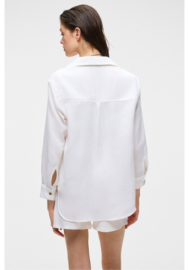 Rea Kadın %100 Pamuk Müslin Kumaş Rahat Kesim Düğmeli Regular Fit Ekru Gömlek