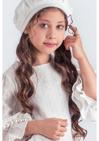 Beyaz Valon Kesim Şapkalı-çantalı Elbise Beyaz