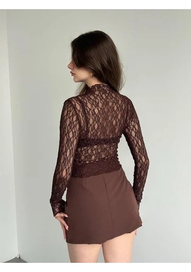 Kadın Yarım Balıkçı Yaka Full Esnek Dantel Bürümcük Spor Şık Tasarım Gece Bluzu Kahverengi