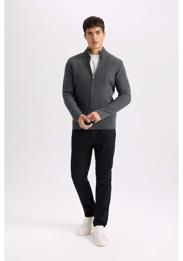 DeFacto Yazlık Gabardin Chino Kanvas Pantolon Slim Fit Dar Kesim Dar Paça Cepli B2089AX25SPBK81