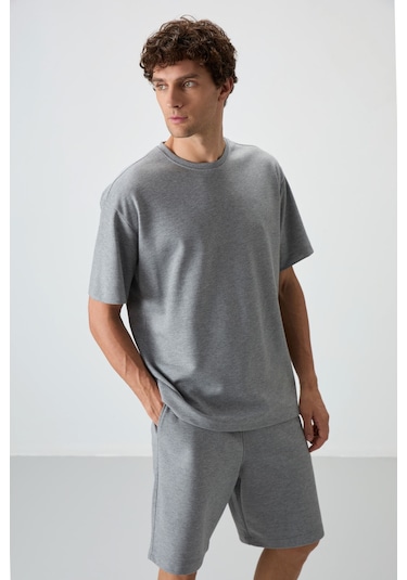 Tommy Life Gri Melanj Pamuklu Kalın Yumuşak Dokulu Oversize Fit Basic Erkek Şort Takım - 85249 GRİ MELANJ Tommy Life Gri Melanj Pamuklu Kalın Yumuşak Dokulu Oversize Fit Basic Erkek Şort Takım - 85249 GRİ MELANJ