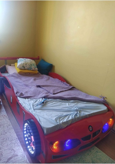 Gt2 - Bmw - Arabalı Yatak - Tekerlekleri Ledli.
