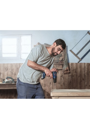 Bosch Professional GSR 180-LI 2x2.0Ah Çift Akülü Delme/Vidalama Makinesi - 06019F8109