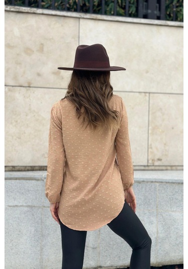 Kadın Camel Uzun Truvakar Kol, Öpücük Yaka, Ponponlu Kumaş Basic Kesim Bluz - Tesettüre Uygun Taba