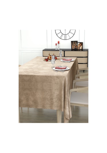 Daily Series Kadife Dokulu Bej Rengi Masa Örtüsü Bej