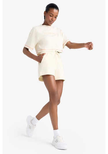 DeFactoFit Standart Fit Sporcu Kısa Paça Basic Düz Şort Z6696AZ25SMBG700