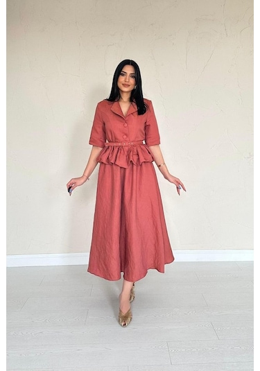 Moccah İnce Kemerli Fırfırlı Ceket Ve Büzgülü Etek Takım Mocca