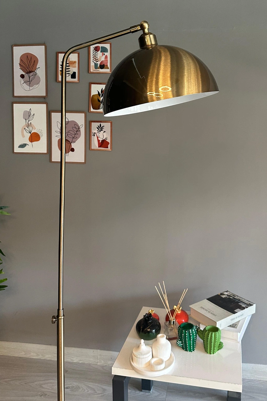 Lambader Hareketli Başlık Modern Dekoratif Metal Oturma Odası Çalışma Odası Zemin Lambası Eskitme