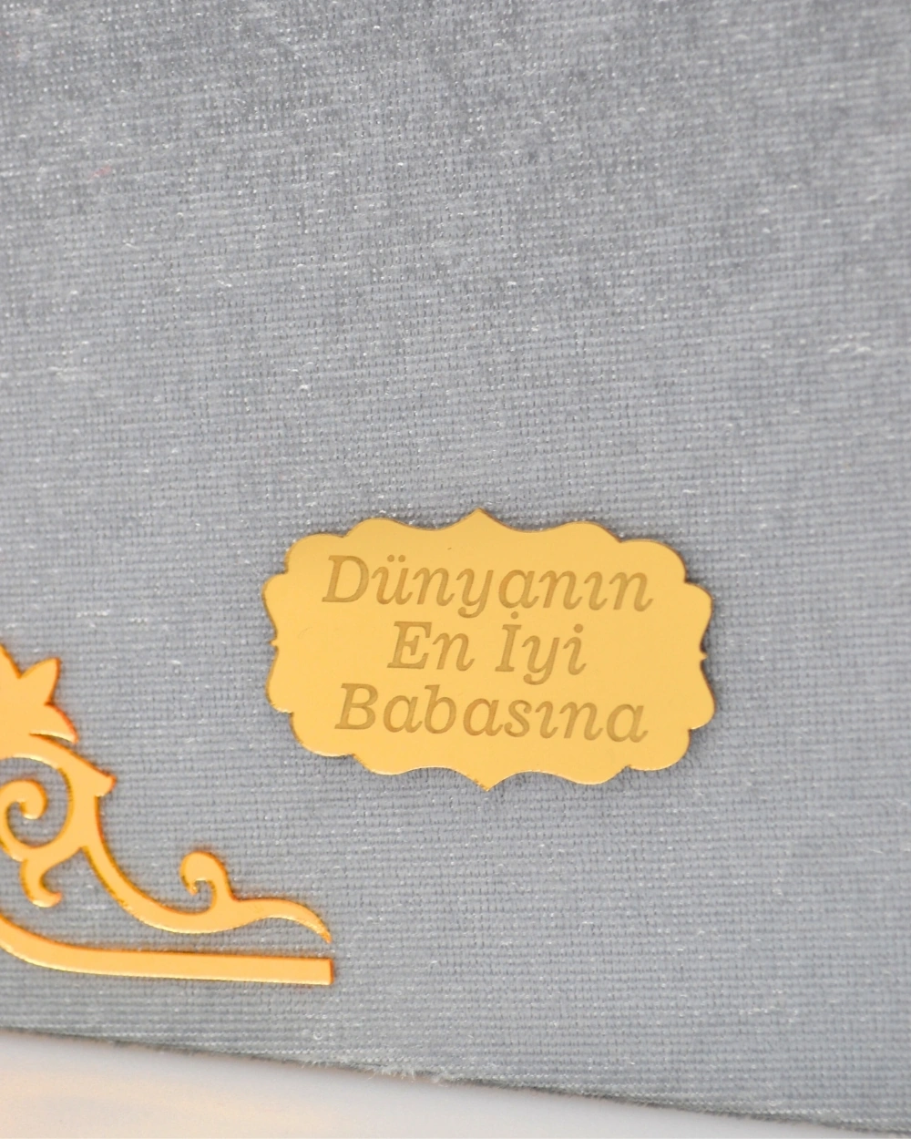 Kişiye Özel Orta Boy Diyanet Onaylı Kadife Kaplı Kur An-ı Kerim 17x24 Cm, 604 Sayfa, Qr Kodlu Sesli Arapça Ve Meal