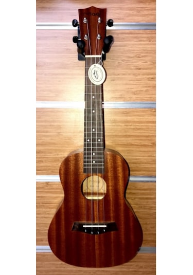 Magi concert store ukulele