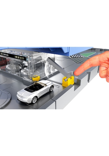 Matchbox Aksiyon Sürücüleri Havaalanı Macerası Oyun Seti