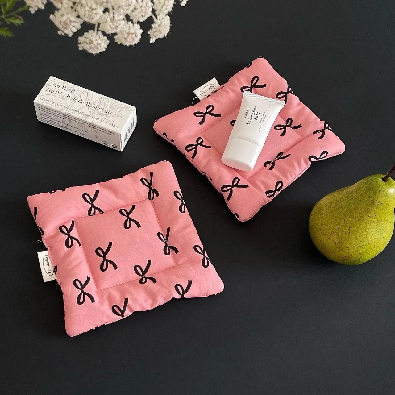 Monyee Mavi Siyah Bantlı 15x15cm Yumuşak Pamuklu İki Yönlü Kalın Dokulu Isı Yalıtımlı Bardak Altlığı - Fotoğraf Atmosferi Ve Stil Katkısı Sağlar