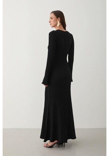 Siyah Düğme Detaylı Uzun Elbise - 1725 Kahverengi