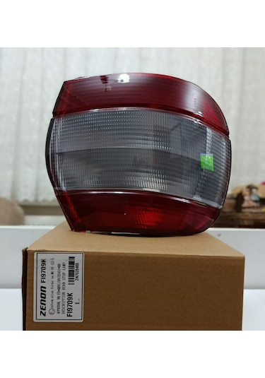Siena Stop Lambası Arkas Sol Duysuz 1997-2001 Surucu Arkası