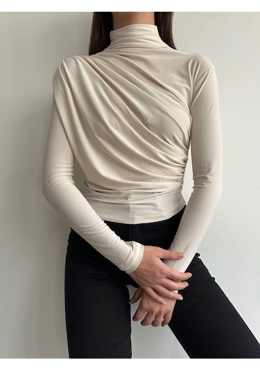 Kadın Büzgü Detaylı Dik Yaka Sandy Bluz Bej