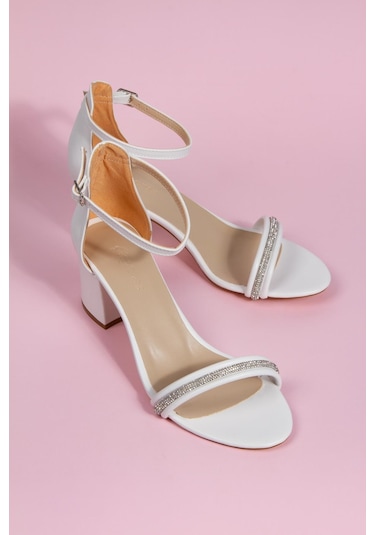 Topuklu Büyük Numara Kadın Taşlı Tek Bant Ayakkabı