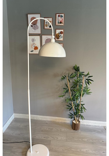 Dimmerli Işığı Ayarlanabilen Işığı Artırılıp Azaltılabilen Beyaz Hareketli Başlık Metal Lambader Beyaz