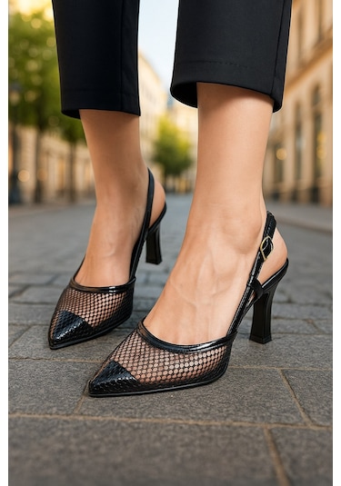 Günlük Kadın Fileli Arkası Açık Ayarlanabilir Tokalı İnce Topuklu Abiye Ayakkbı 923 Siyah-Rugan