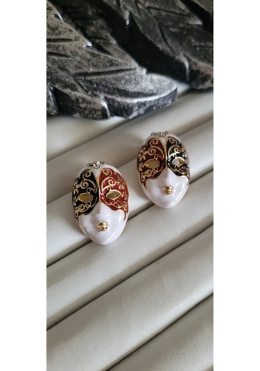 Pirinç Maske Modelli Kadın Küpe Beyaz