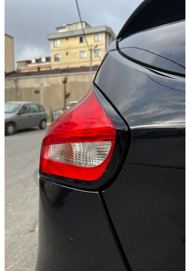 Ford Focus MK3,5 HB Stop Çerçeve Sticker / PARLAK SİYAH