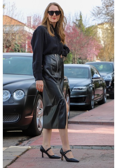 Gönderi R Siyah Sivri Burun Kadeh Ökçe Mary Jane Ayakkabı Siyah