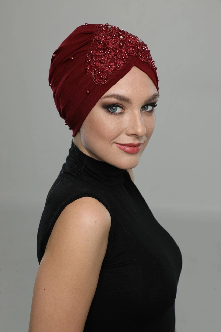 Kopma Astarlı Işlemeli Bordo Dantel Motifli Hazır Türban Tesettür Abiye Bone Bordo Dantel