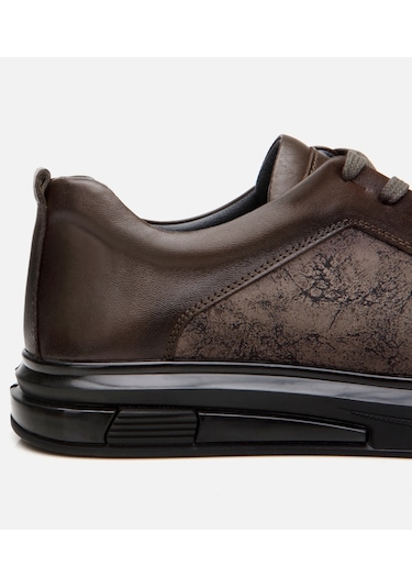 Hotiç Erkek Deri Haki Şeffaf Tabanlı Spor Ayakkabı 02ayh305760a880 Haki-khakı Haki Hotiç Erkek Deri Haki Şeffaf Tabanlı Spor Ayakkabı 02ayh305760a880 Haki-khakı Haki