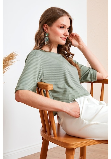 Lela Oversize Bisiklet Yaka Yırtmaç Detaylı Bayan Bluz 5869000 Çağla