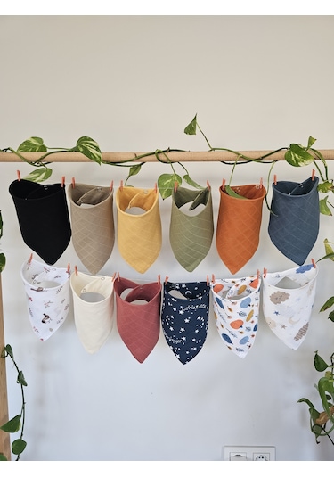 12 Adet Pamuklu Çift Katlı Çıtçıtlı Müslin Fular & Salya Önlüğü Çok Renkli