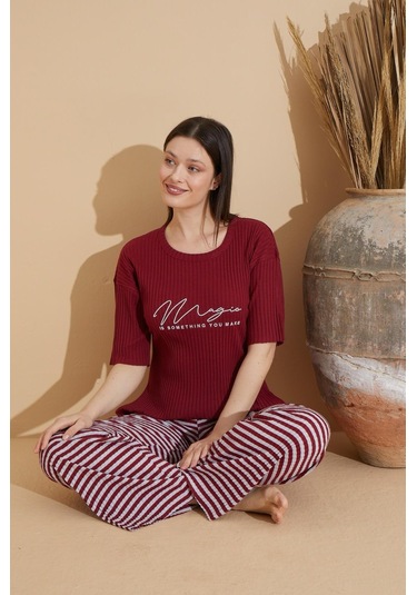 Lukitus Kısa Kollu İnce Triko Desenli Kadın Pijama Takımı Bordo