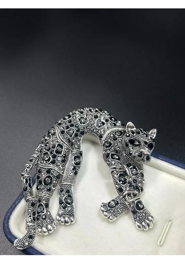 Scarlet Msk Broş Kaplan 214243911 Gri