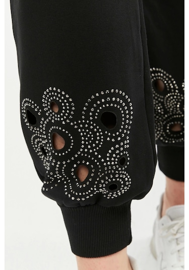 Omuz Ve Paça Lazer Kesimli Takım Siyah