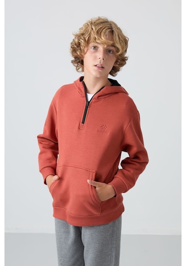 Tommy Life Kiremit Pamuklu Kalın İçi Tüylü Yumuşak Dokulu Standart Fit Nakışlı Erkek Çocuk Sweatshirt - 11244 Kiremit Tommy Life Kiremit Pamuklu Kalın İçi Tüylü Yumuşak Dokulu Standart Fit Nakışlı Erkek Çocuk Sweatshirt - 11244 Kiremit