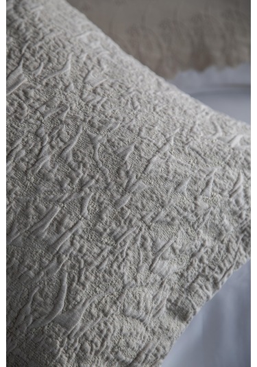 Çift Kişilik Toledo Bej Yatak Örtülü Nevresimli Set Bej