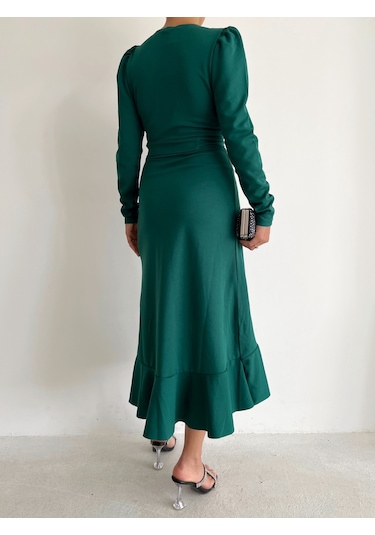 Kadın Yeşil Krep Kumaş Midi Boy Kuşaklı Uzunkol Elbise Bediva 001