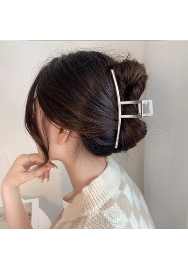 Gümüş Renk Yay Model Metal Mandal Saç Tokası 11 Cm Şık Ve Dayanıklı Tasarım Gümüş