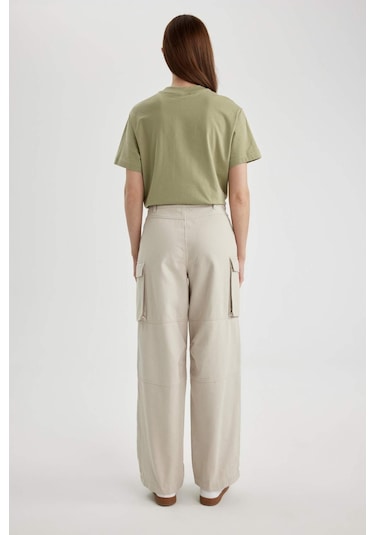 DeFacto Kargo Cepli Basic Düz Gabardin Pantolon C1670AX24SPBG106 Bej DeFacto Kargo Cepli Basic Düz Gabardin Pantolon C1670AX24SPBG106 Bej