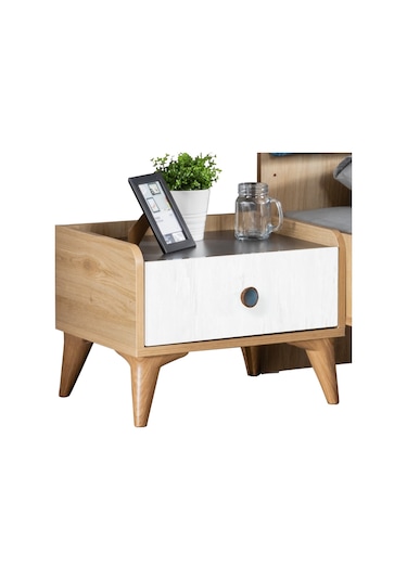 Komodin, Lotus Genç Odası, Lotus Komodin