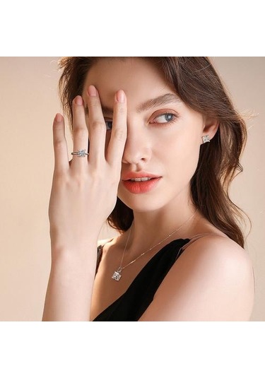 Lüks 100% 925 Ayar Gümüş Oluşturulan Moissanite Taş Sarkık Kolye Güzel Takı Kolyeler Altın - Gümüş