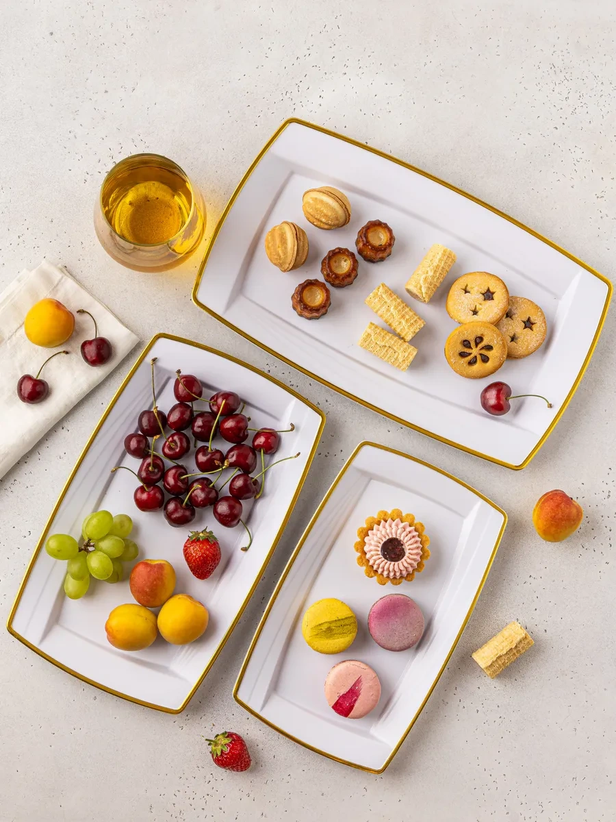 Family Co. Tek Kullanımlık Plastik Servis Tabakları Seti 6 Adet. 415028525 100 adet