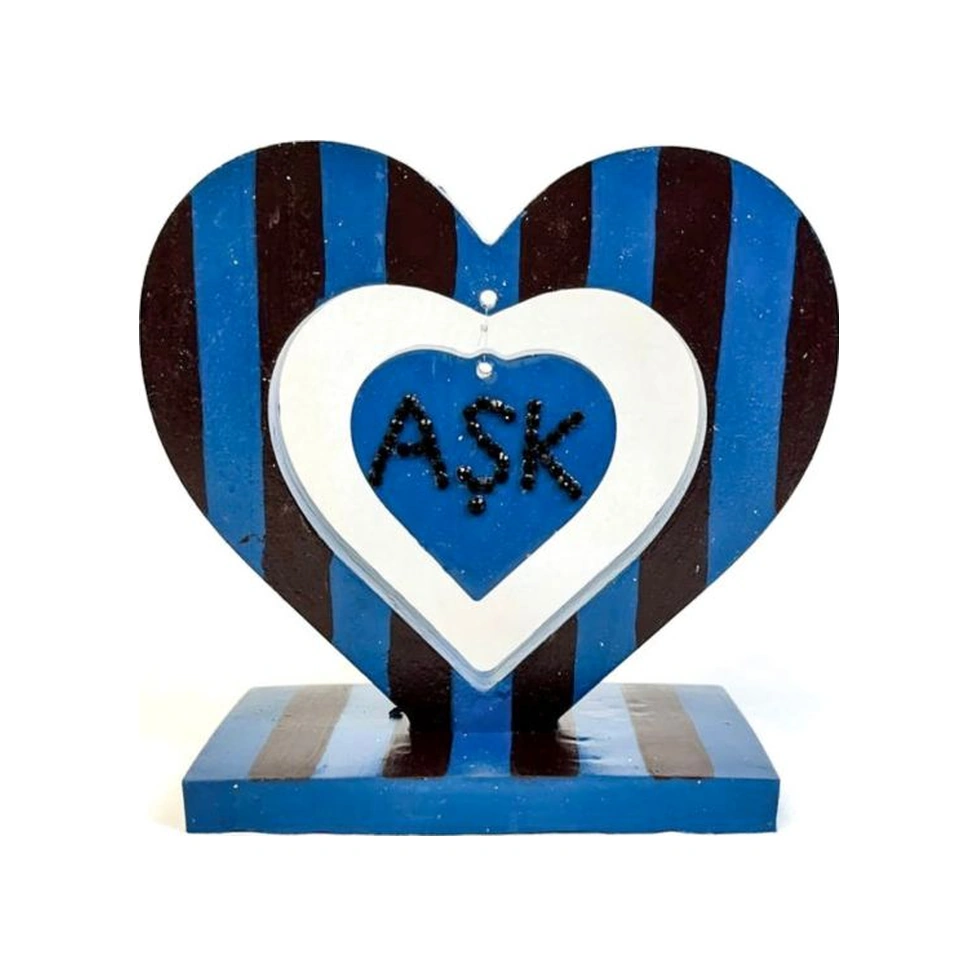 Uretti - Hülya 6683 9704 Bordo Mavi El Yapımı Çizgili Kalp Şeklinde Dekoratif Hediyelik Obje 1 Adet