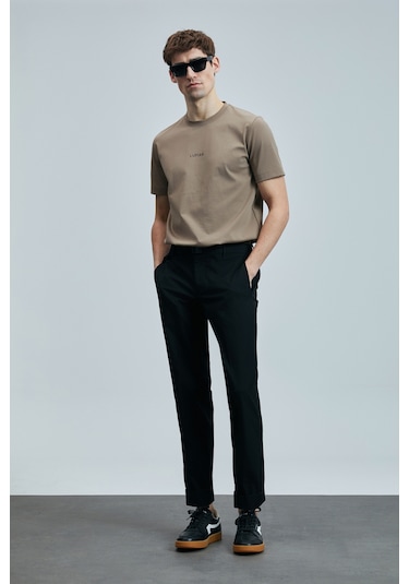 Lufian Erkek Marcus Modern Grafik T-shirt 111020235 Deve Tüyü Deve Tüyü Lufian Erkek Marcus Modern Grafik T-shirt 111020235 Deve Tüyü Deve Tüyü