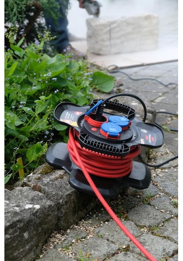 Brennenstuhl Rubber Gum Serisi Ip44 Lisanslı 10 Metre Uzatmaya Sahip H07rn-f 3g1.5 Makaralı Kablo