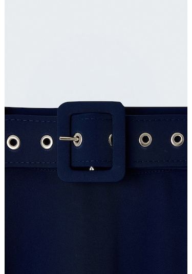 Sateen Kemerli Yırtmaç Detaylı Kloş Etek - Lacivert-137418